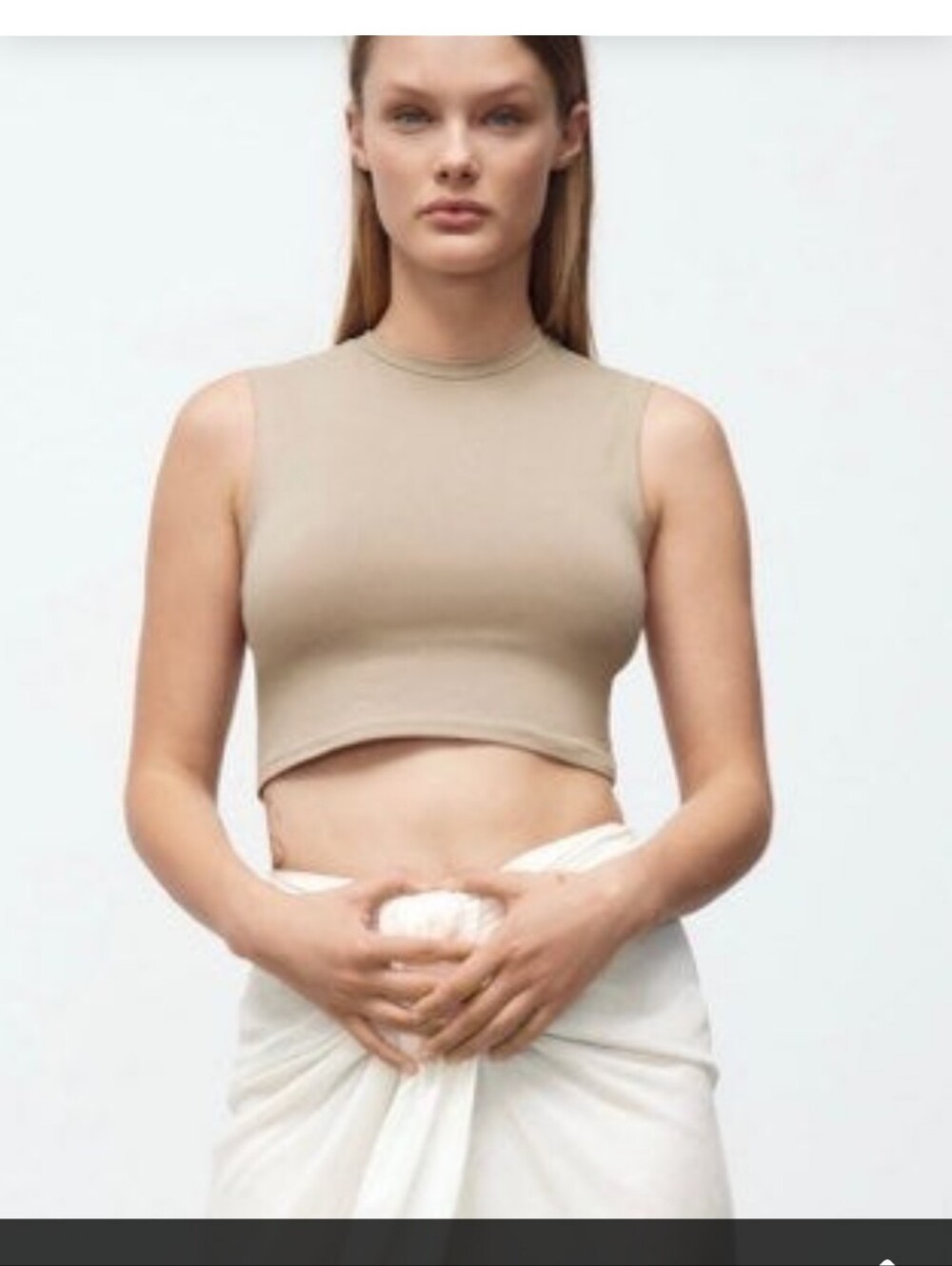Zara Sleeveless High-Neck Crop Top in Beige - Women